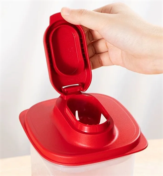 Контейнер «Универсал» (2л) с ситом красная крышка - фото 16491